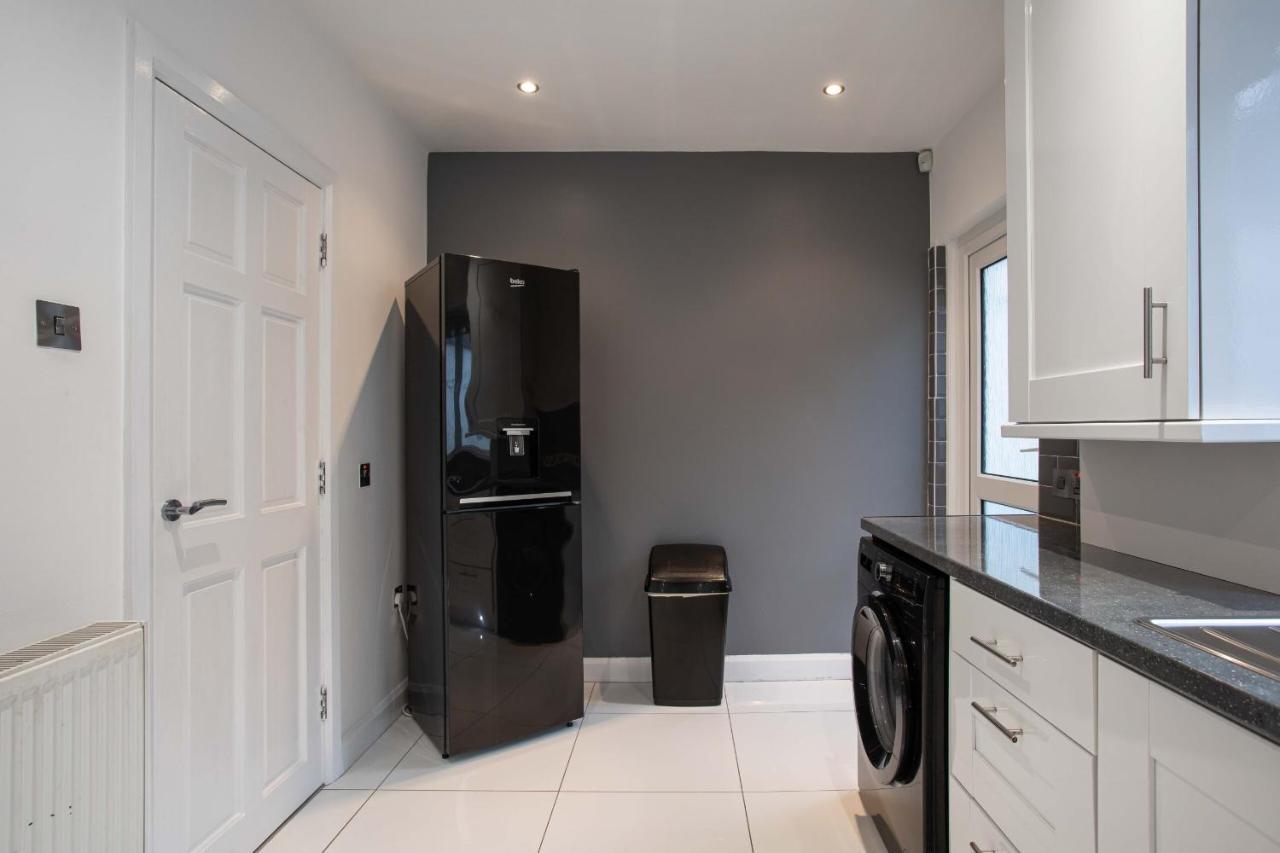 בלפסט Refurbished Home, 8 Mins To Cc מראה חיצוני תמונה